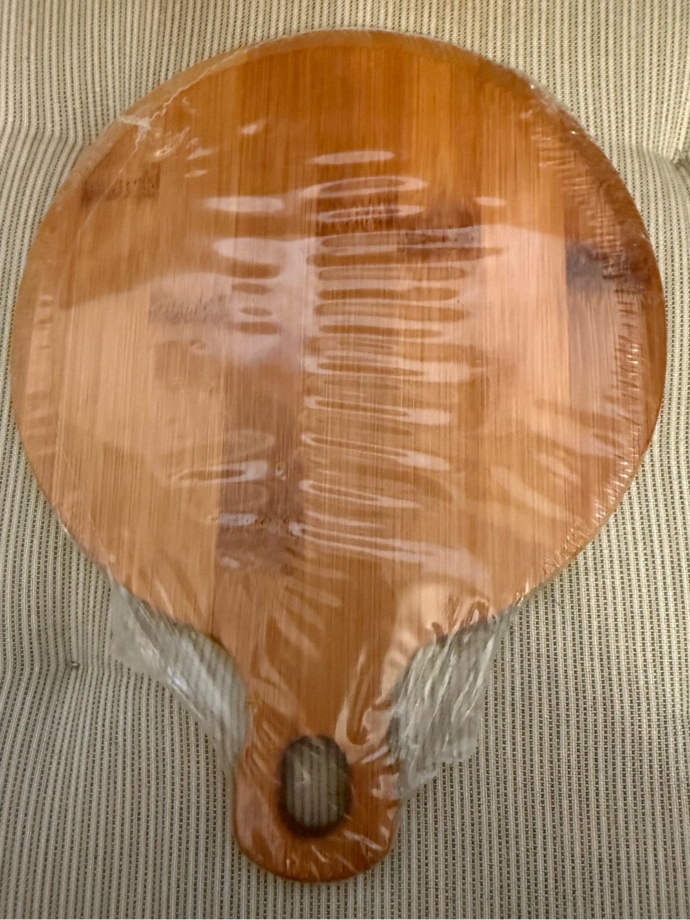 Seasonal Wooden Snowflake Serving Board - Natural Brown - Picture 7 of 10